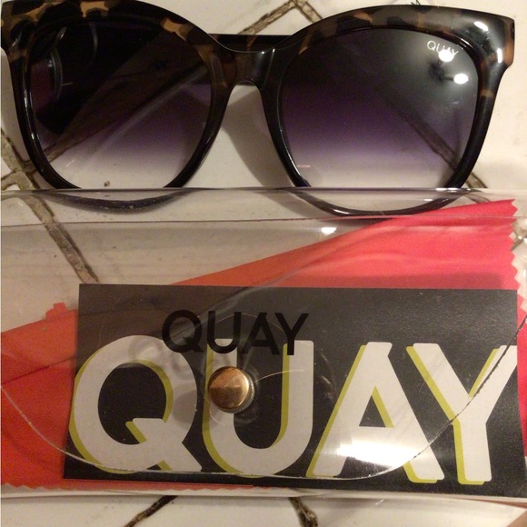 NEW! RARE quay it’s my way two tone sunglasses - Picture 5 of 8